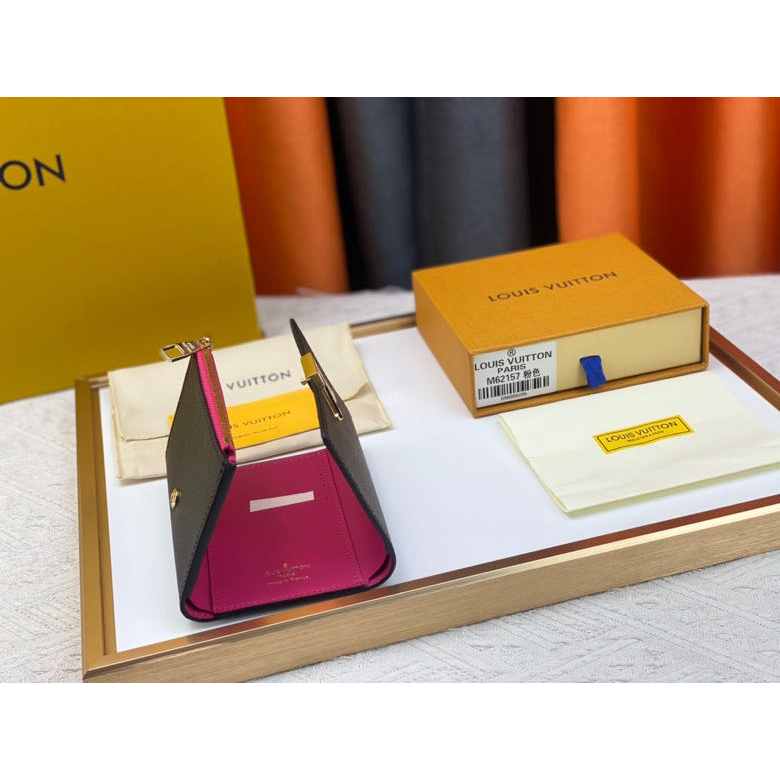 Chuẩn Bị Giao Hàng Trên Cùng Hàng Đầu Ví Da Louis Vuitton Dáng Ngắn Có logo LV Chính Hãng Mới Cho Nữ