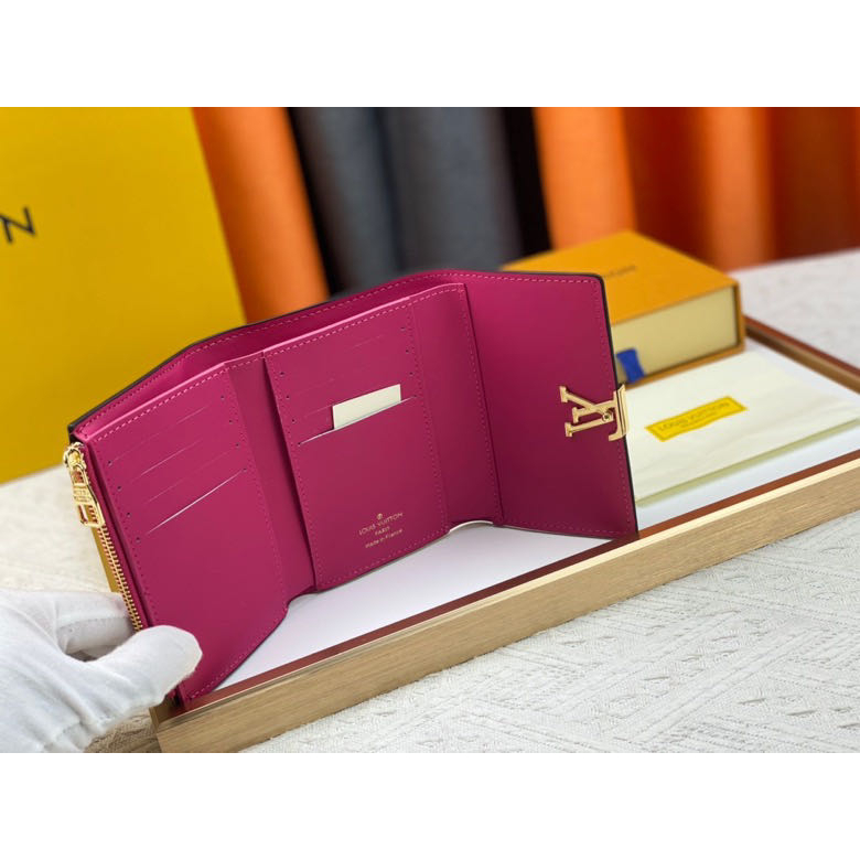 Chuẩn Bị Giao Hàng Trên Cùng Hàng Đầu Ví Da Louis Vuitton Dáng Ngắn Có logo LV Chính Hãng Mới Cho Nữ