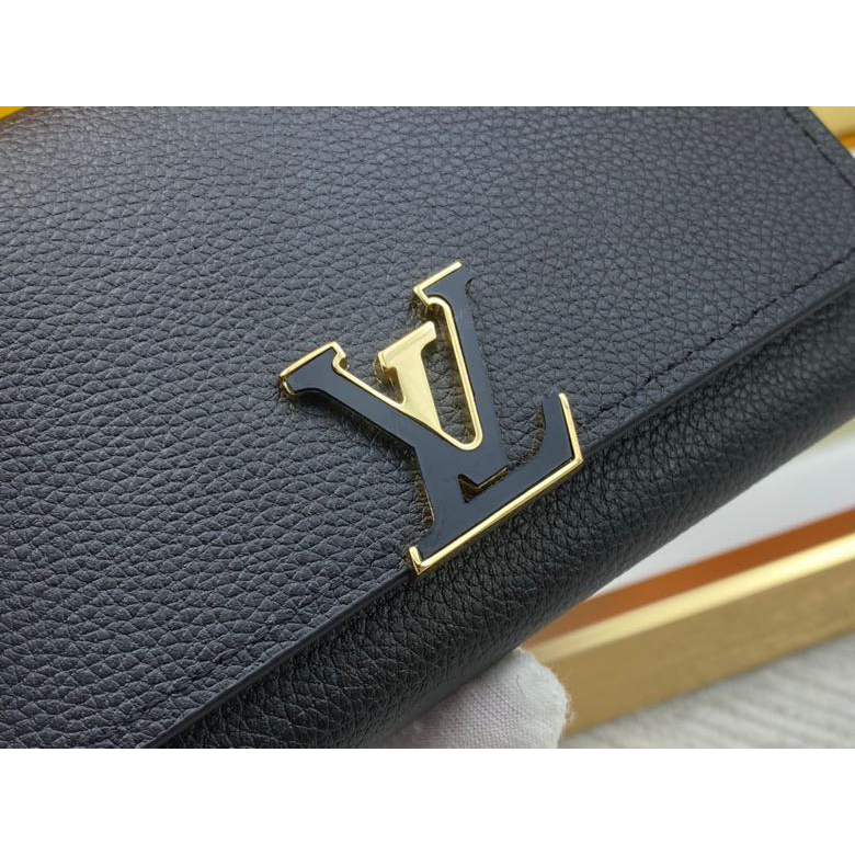 Chuẩn Bị Giao Hàng Trên Cùng Hàng Đầu Ví Da Louis Vuitton Dáng Ngắn Có logo LV Chính Hãng Mới Cho Nữ