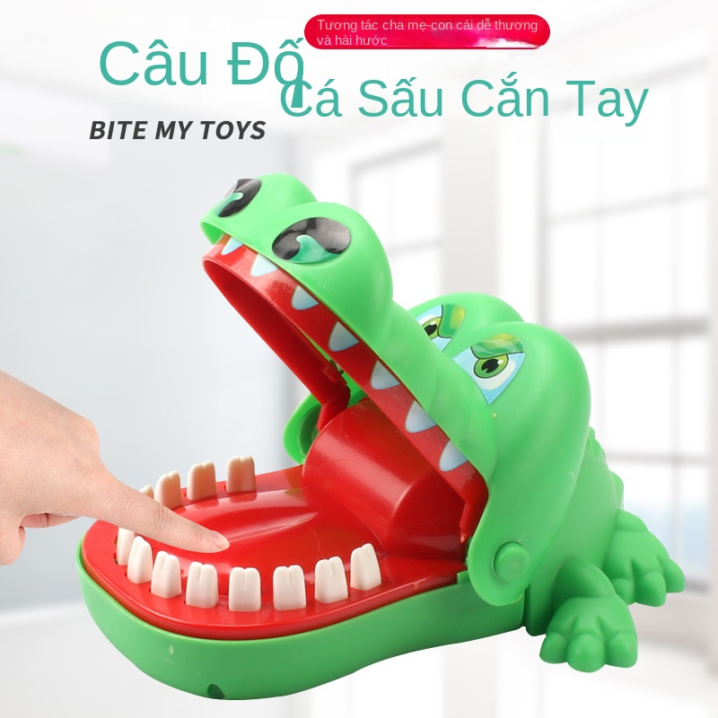 Đồ Chơi Cá Sấu Cắn Tay Vui Nhộn