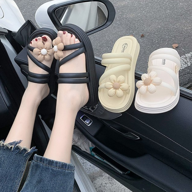 Giày Đi Biển Đế Dày Đính Hoa Ngọt Ngào Thời Trang