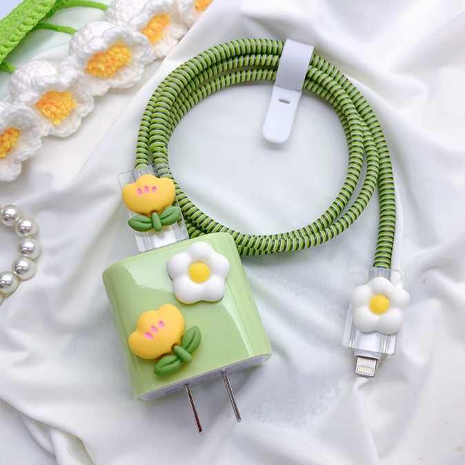 Vỏ bảo vệ cáp sạc hình cô gái dễ thương Cherry Compatible with Ip...hone 20W 11 12 13pro Max