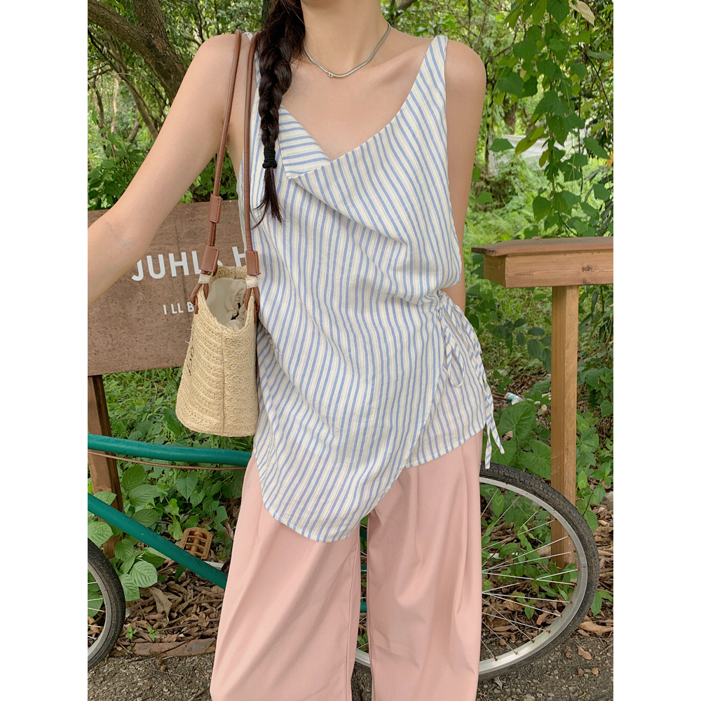 Áo Hai Dây cotton Họa Tiết Sọc Trắng Xanh Không Đối Xứng