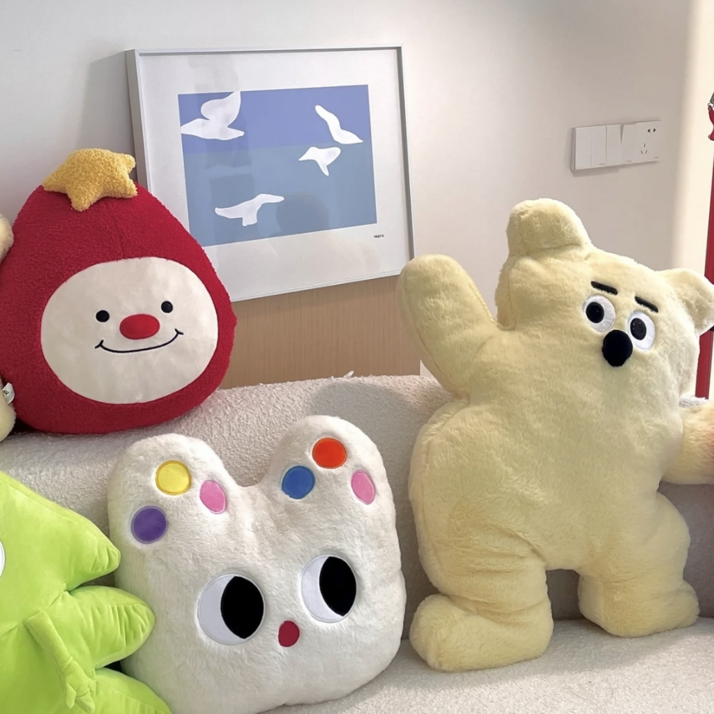 Gối Ôm Hình Gấu Vàng Bằng Nhung Dễ Thương Xinh Xắn