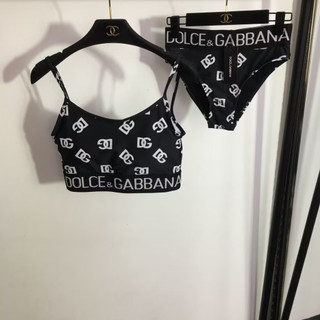Bộ bikini hai mảnh họa tiết trái tim