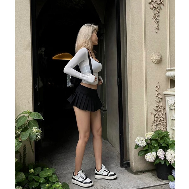 Châu Âu Mỹ ins Hot Girl Cổ Thấp Bé Gái Áo Sơ Mi Đáy Hai Mảnh Bộ Hai Mảnh Màu Sắc Tương Phản Dây Camisole + Áo Ngắn Tay Dài Tay Ôm-Fit Slimmer Look Suit Pure Desire