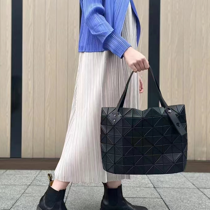 100% Bao Bao Issey Miyake Bag The New rhombic plaid bag Shoulder Bags handbag Women's bag Tote bag