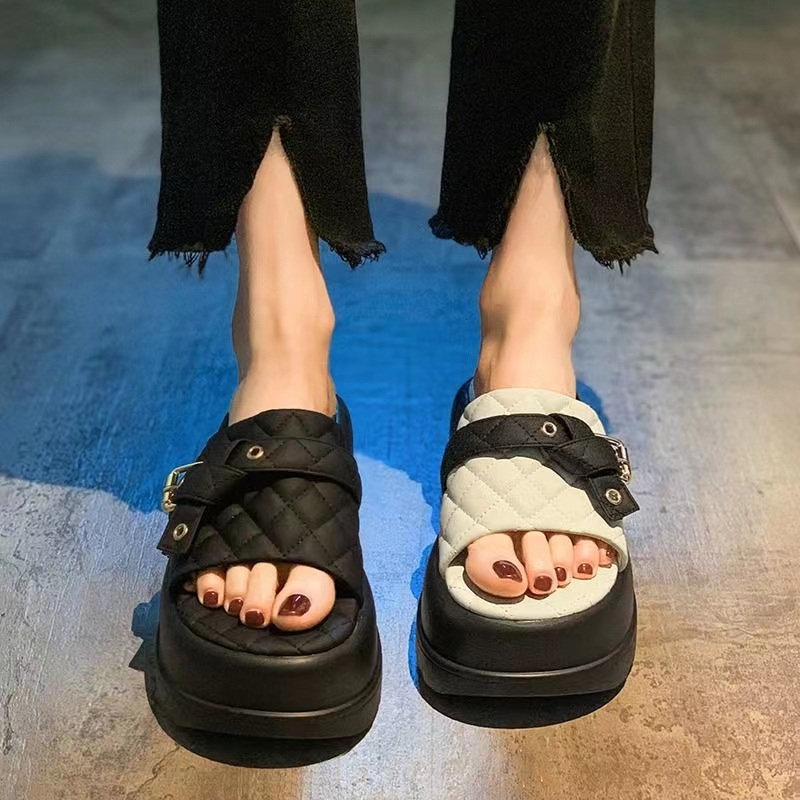 Dép lê mùa hè nữ thời trang phối màu đế dày