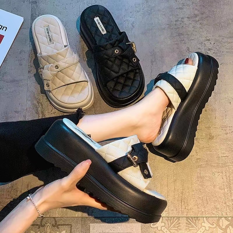 Dép lê mùa hè nữ thời trang phối màu đế dày