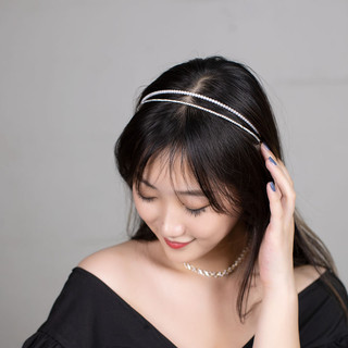 Băng đô cài tóc đính đá long lanh thích hợp cho cô dâu