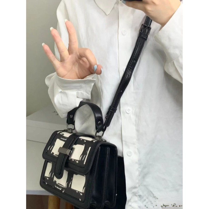 SISTER túi nữ túi đi tiệc túi xách túi tote túi nữ đeo chéo Túi Xách Đeo Chéo Nữ 2023 NEW  L91T4XE