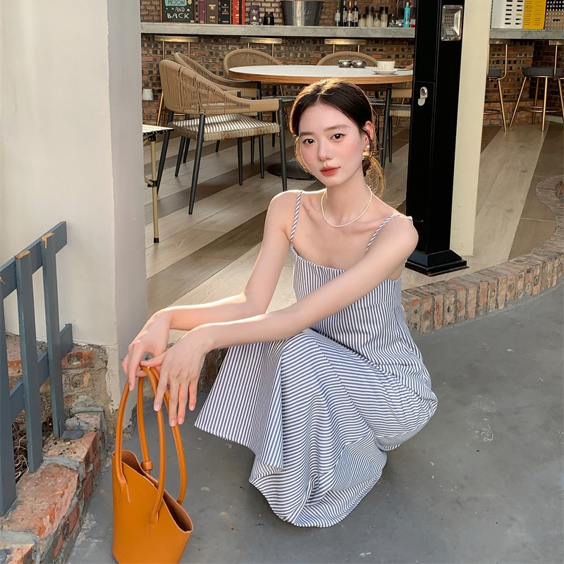 66363 Phong Cách Mới Váy Hai Dây Sọc Thanh Lịch