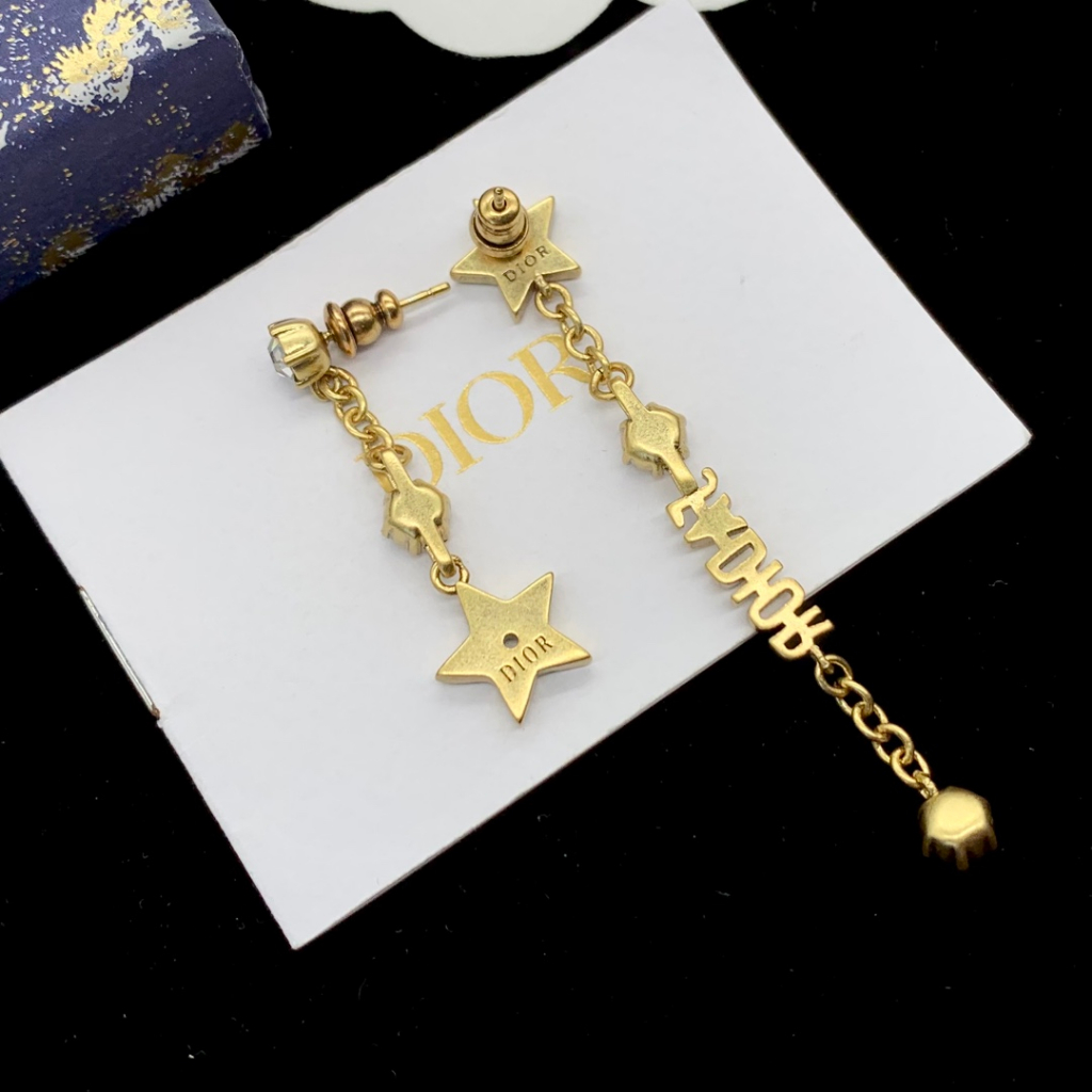 Bông Tai Mạ Bạc 925 Không Đối Xứng Hình Trái Tim Và Ong Đính Tua Rua Thời Trang