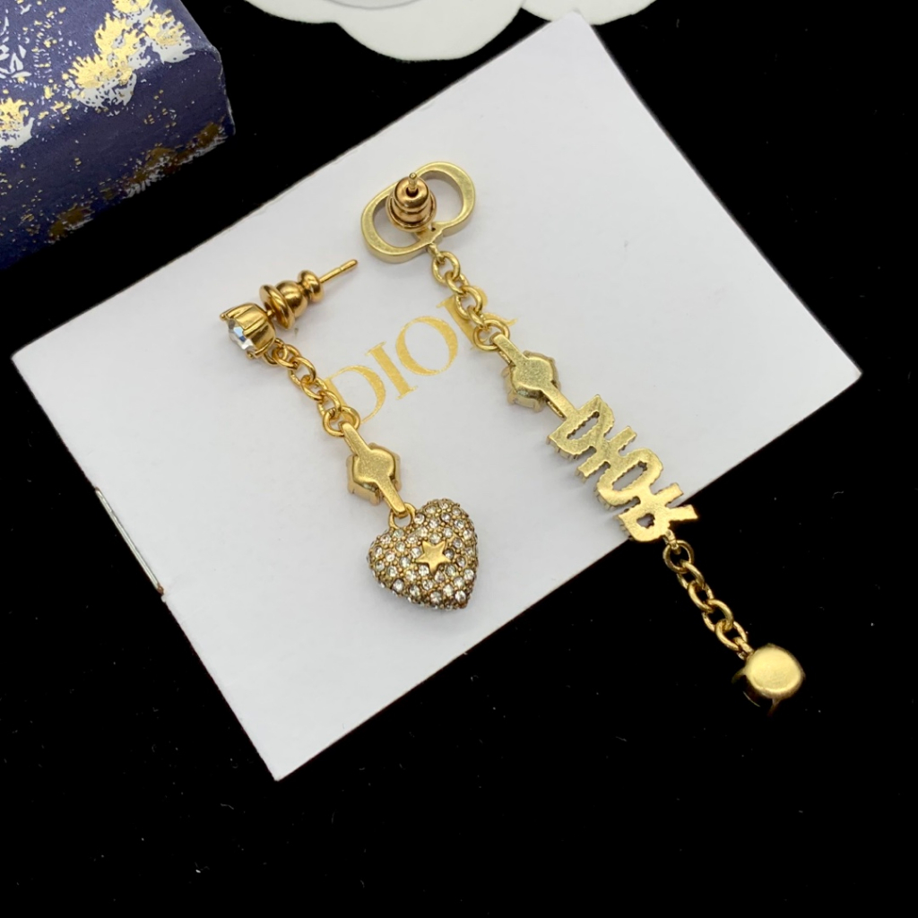 Bông Tai Mạ Bạc 925 Không Đối Xứng Hình Trái Tim Và Ong Đính Tua Rua Thời Trang