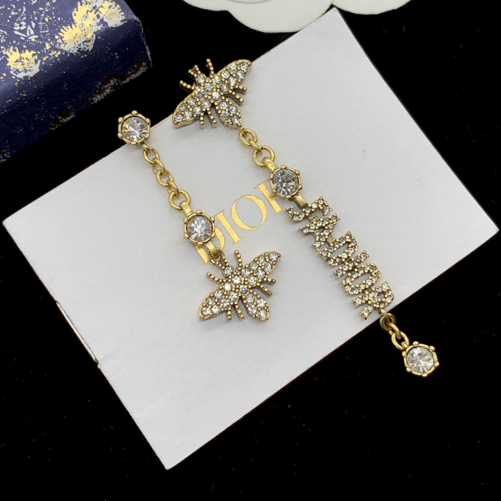 Bông Tai Mạ Bạc 925 Không Đối Xứng Hình Trái Tim Và Ong Đính Tua Rua Thời Trang