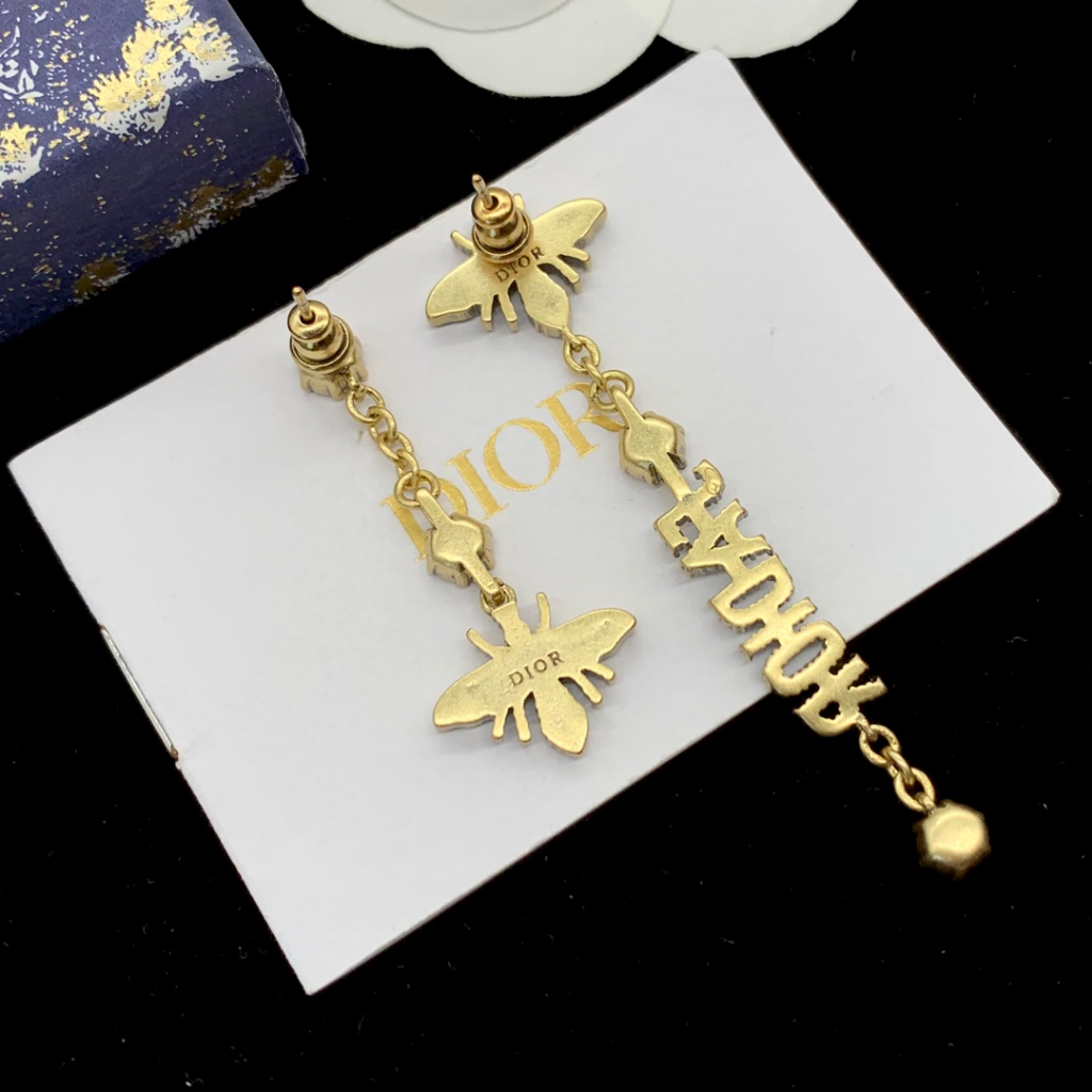 Bông Tai Mạ Bạc 925 Không Đối Xứng Hình Trái Tim Và Ong Đính Tua Rua Thời Trang