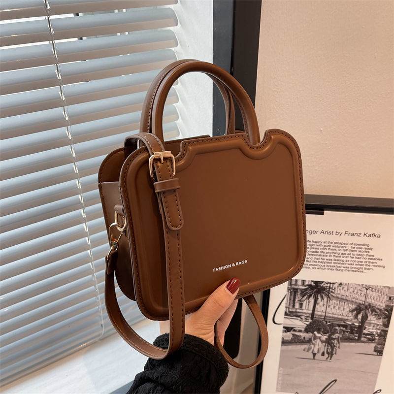 Túi Đeo Chéo Thời Trang Hàn Cho Nữ