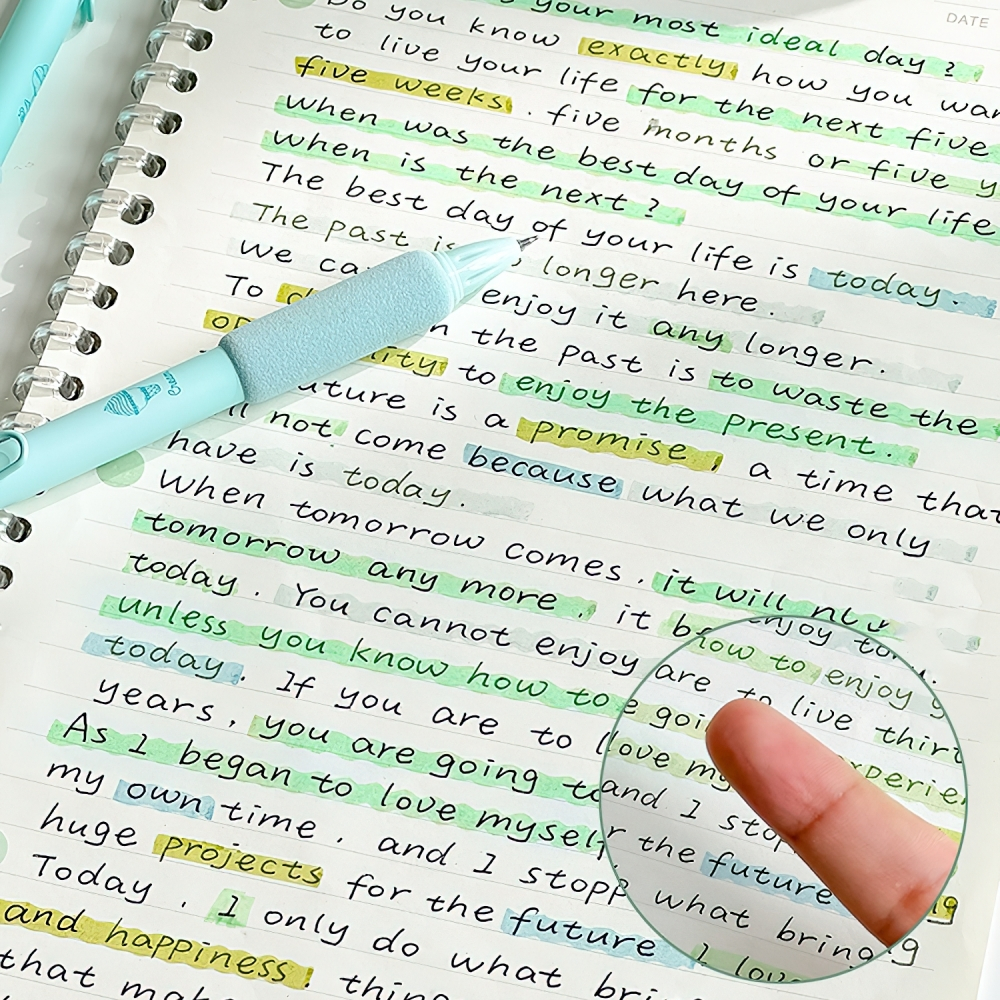 Set 4 Bút Bi Mực Đen / Bạc Hà 0.5mm Cho Bút Bi C7456