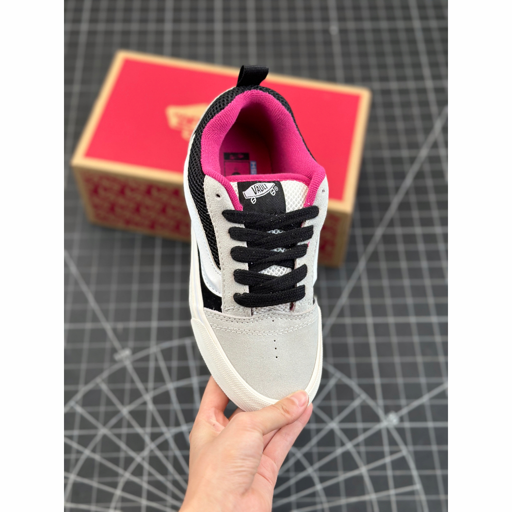 Giày sneaker Vans Vault Knu-Skool VR3 LX Phong Cách retro