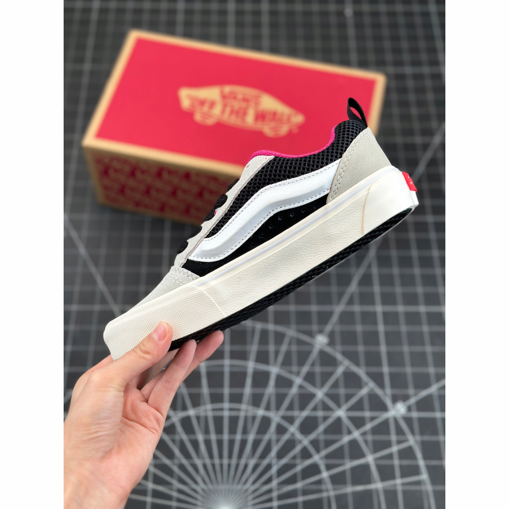Giày sneaker Vans Vault Knu-Skool VR3 LX Phong Cách retro