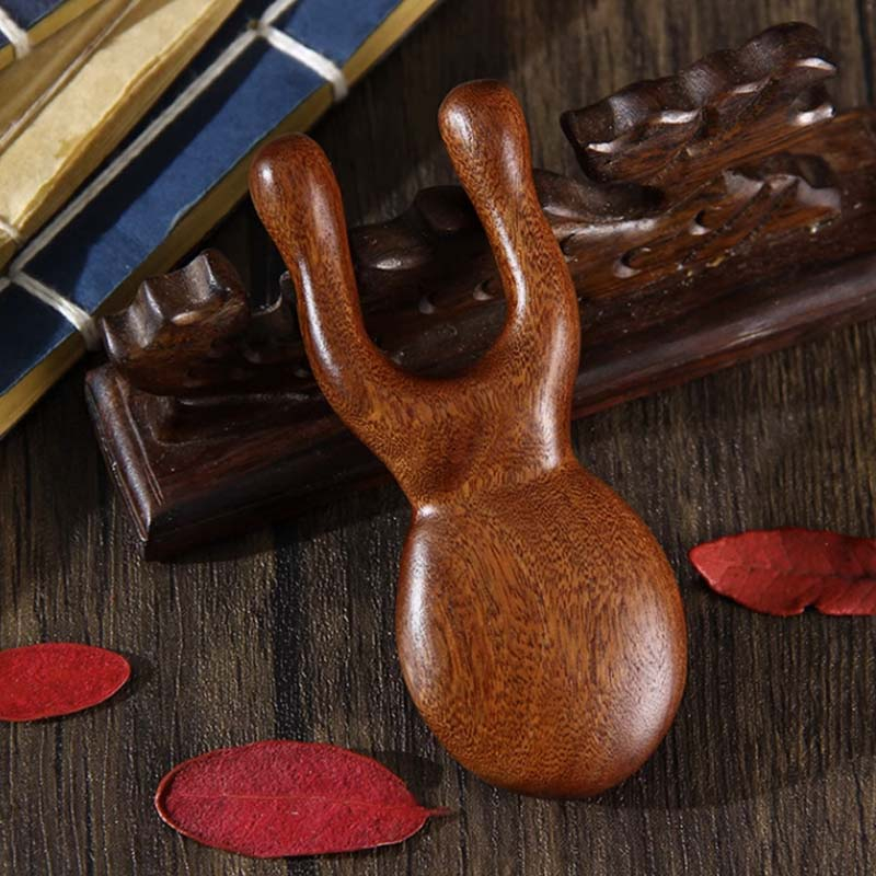 Dụng cụ massage mũi Derf bằng gỗ đàn hương