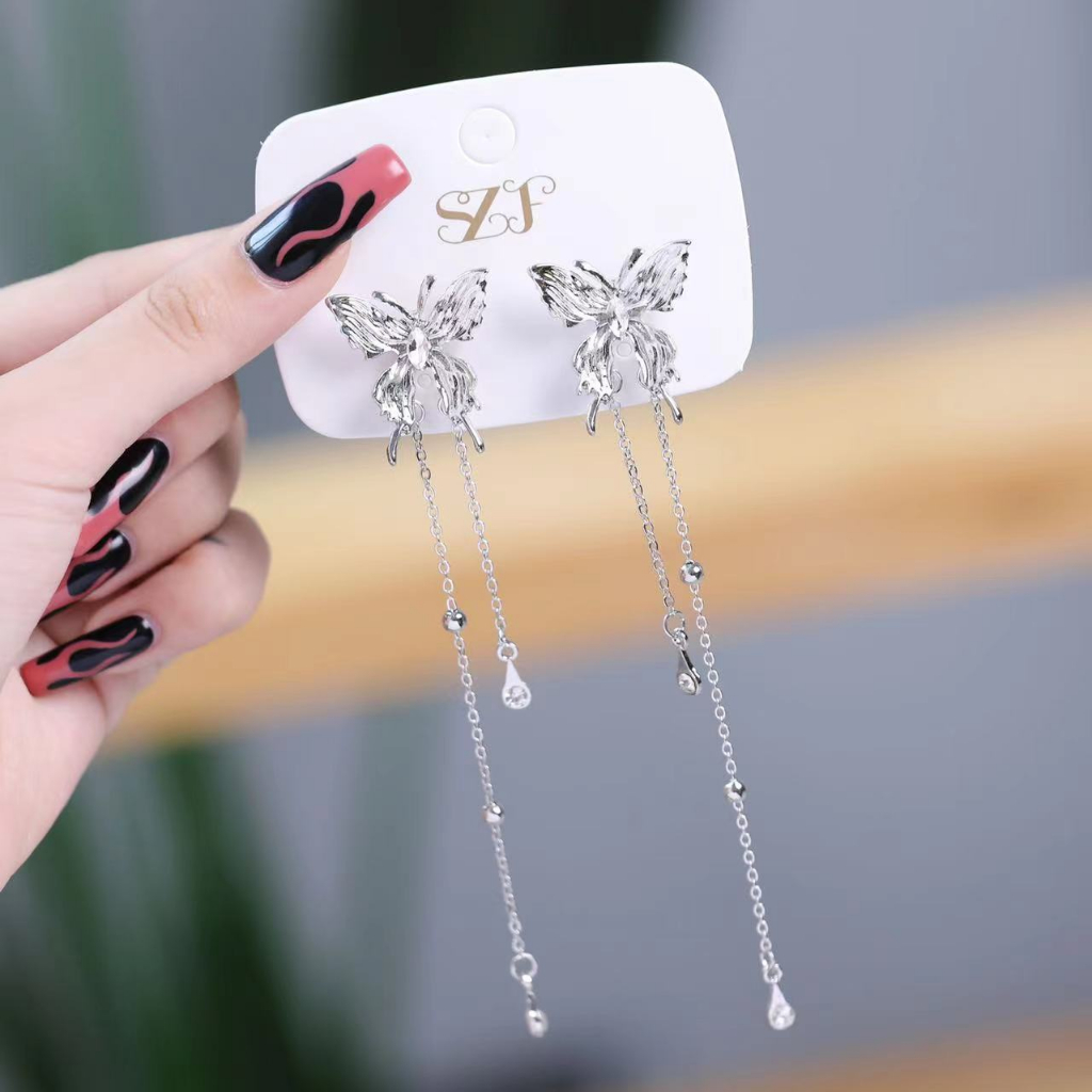 Bông Tai Kim Loại Dáng Dài Hình Bướm Phối Tua Rua Dễ Thương Thời Trang Cho Nữ PD1494