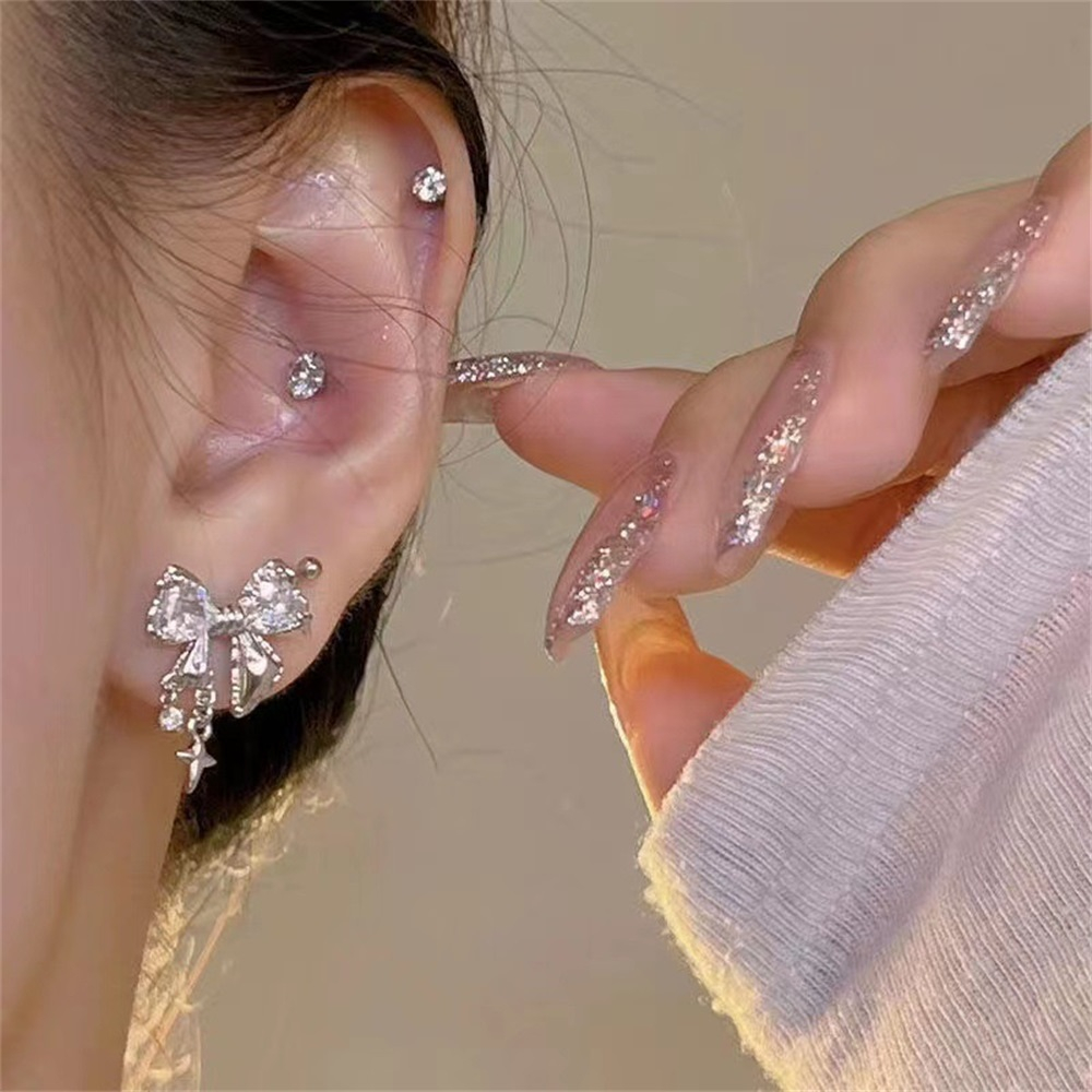 Khuyên Tai Ngôi Sao Đen Đính Đá Pha Lê Hồng Thanh Lịch
