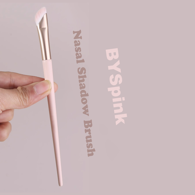 Cọ Trang Điểm Mũi Highlight BYSpink