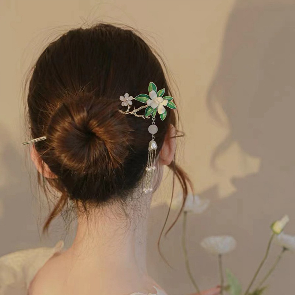 Đũa Hình Bướm Đính Tua Rua Sang Trọng Cho Nữ