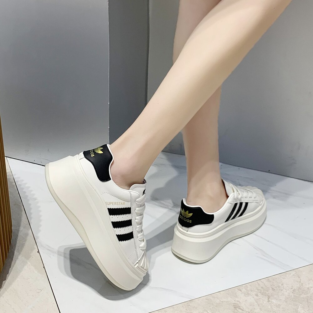 Giày Thể Thao Đế Dày 4CM Màu Trắng Phong Cách Hàn Quốc Thời Trang Mùa Hè 2023 Mới
