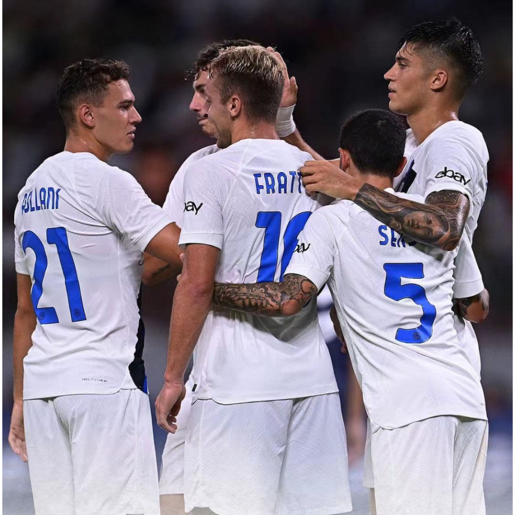 Áo Bóng Đá Sân Khách Đội Tuyển Inter Milan Size S-4XL 23 / 24