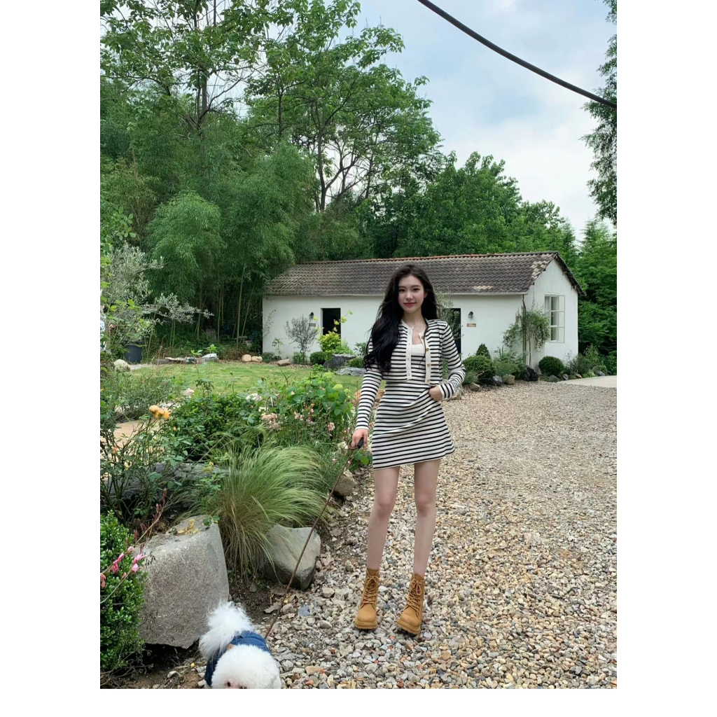 Áo Thun Dài Tay Họa Tiết Kẻ Sọc Thiết Kế Độc Đáo Thời Trang Mùa Thu Phong Cách Mới