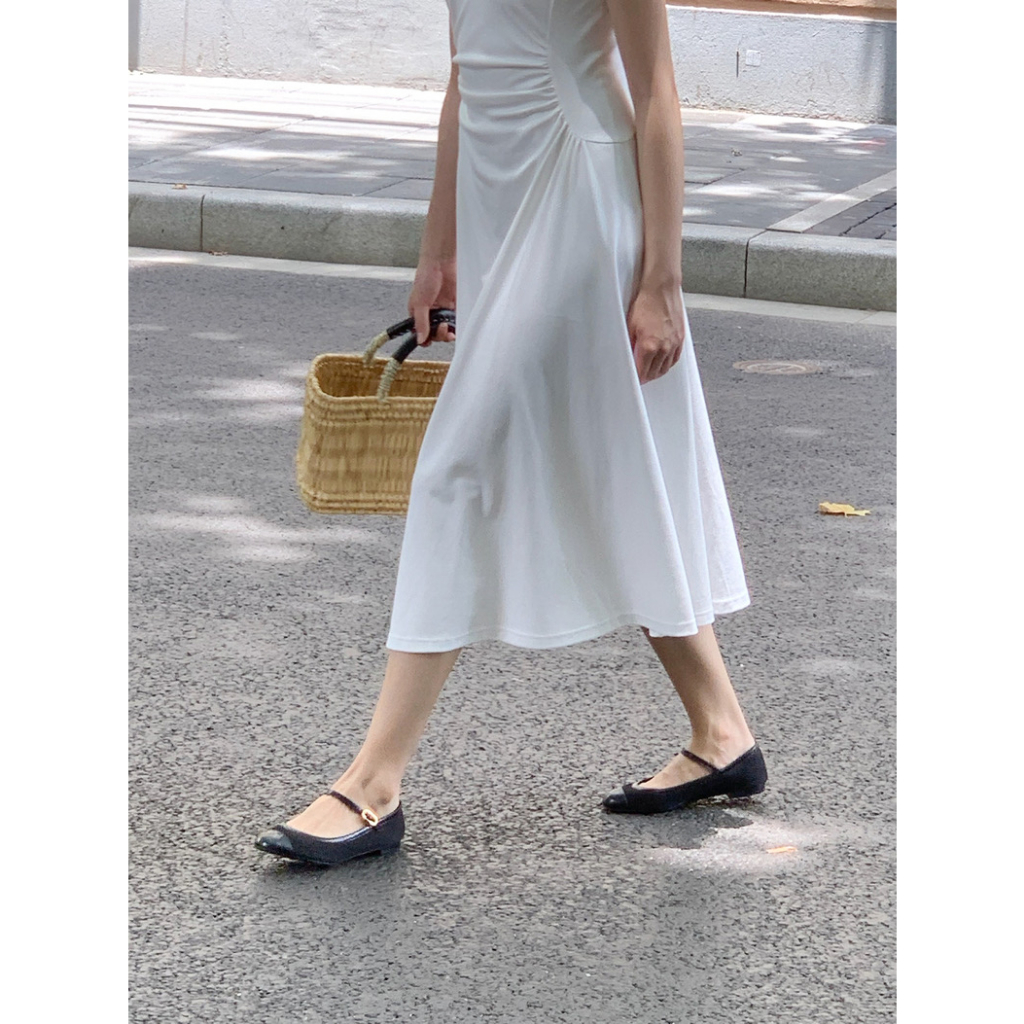 Đầm Trắng Sát Nách Vải Cotton Lụa Mềm Xếp Ly Thiết Kế Trang Nhã