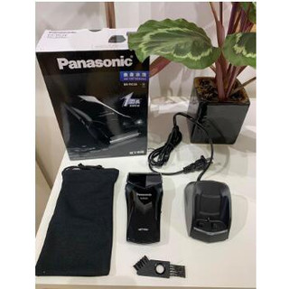 Máy cạo râu Panasonic ES RC30 có đế sạc (nhập khẩu gốc)