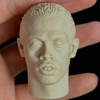 Mô hình điêu khắc đầu cầu thủ bóng đá ronaldinho tỉ lệ 1 / 6 12 "