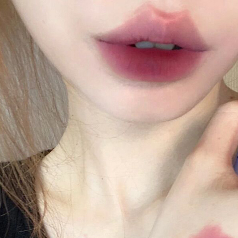 6 màu cao cấp màu xanh dạng ống son bóng mờ lì nhung retro bền màu son bóng son môi Cappuvini