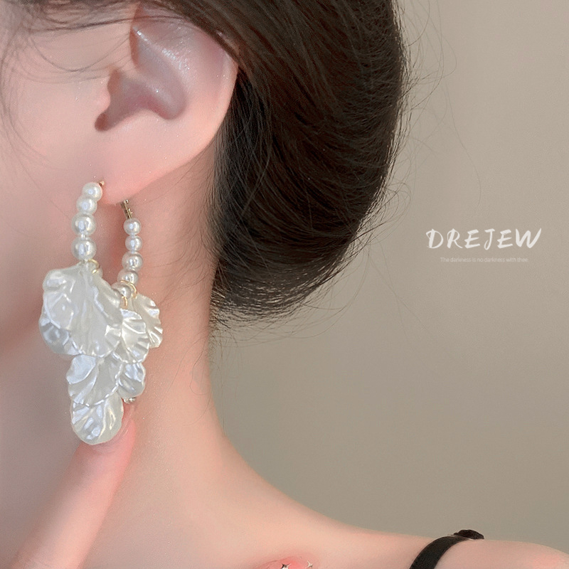 Bông Tai Mạ Bạc Hình Cánh Hoa Đính Ngọc Trai Sang Trọng Thời Trang Cho Nữ