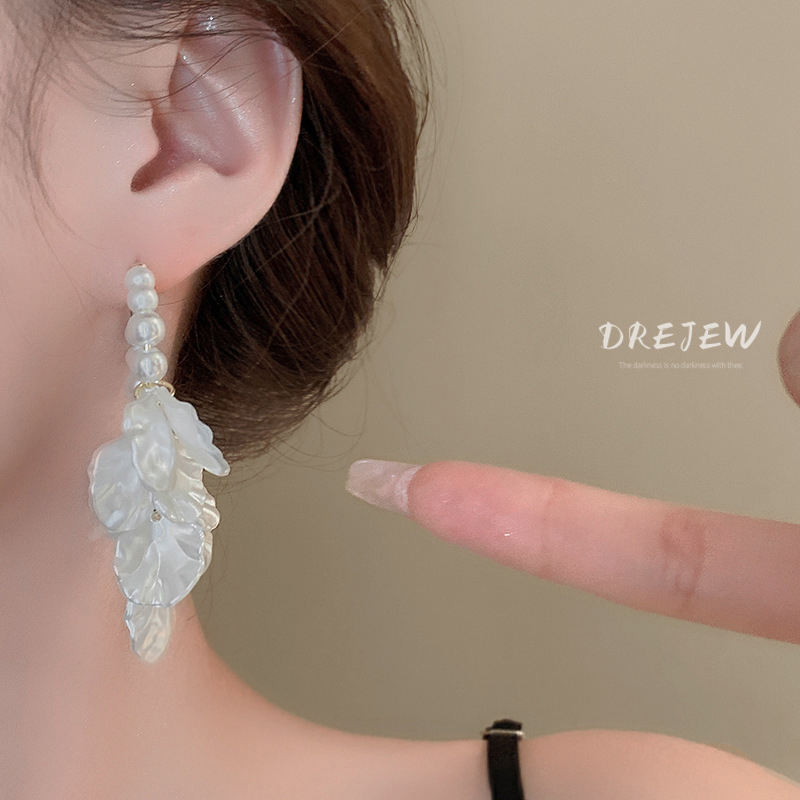 Bông Tai Mạ Bạc Hình Cánh Hoa Đính Ngọc Trai Sang Trọng Thời Trang Cho Nữ