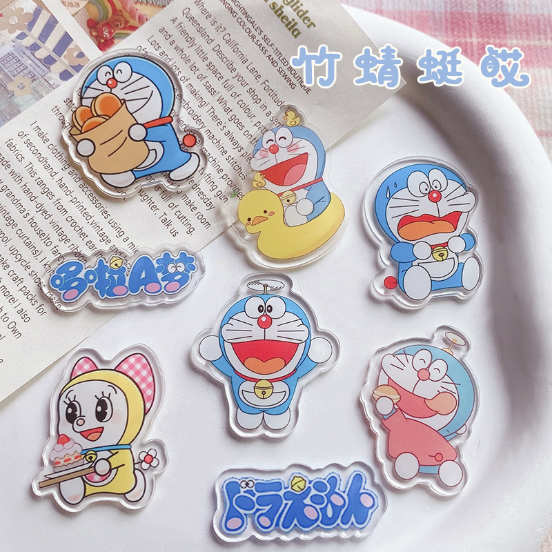 Ghim Cài Áo Bằng Acrylic Họa Tiết Hoạt Hình Doraemon Dễ Thương