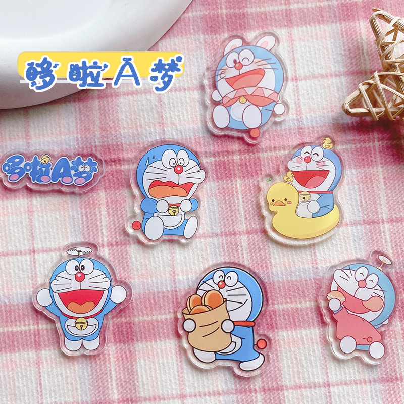 Ghim Cài Áo Bằng Acrylic Họa Tiết Hoạt Hình Doraemon Dễ Thương