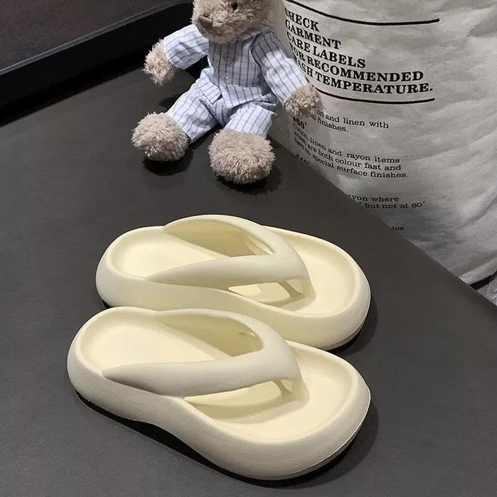 Thick-soled flip-flops , màu neon cá nhân, thời trang và thoải mái, mềm mại và không trượt, dép nữ hàn quốc