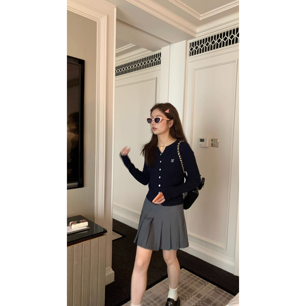 Áo Khoác Dệt Kim Cổ V Thêu Chữ Màu Sắc Tương Phản Thời Trang Mùa Xuân Cho Nữ