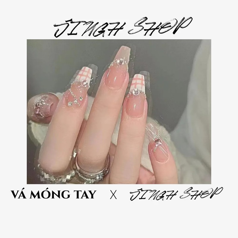 Miếng Dán Móng Tay Giả Màu Trắng Hồng Trong Suốt