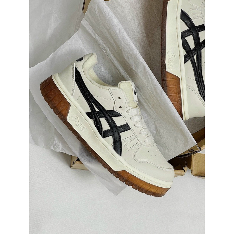 Giày asics court mz cream black gum full box