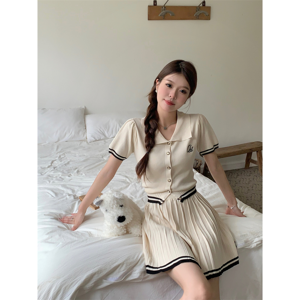 Bộ áo/ chân váy KUMIKUMI dệt kim xếp ly tinh tế thời trang cho nữ