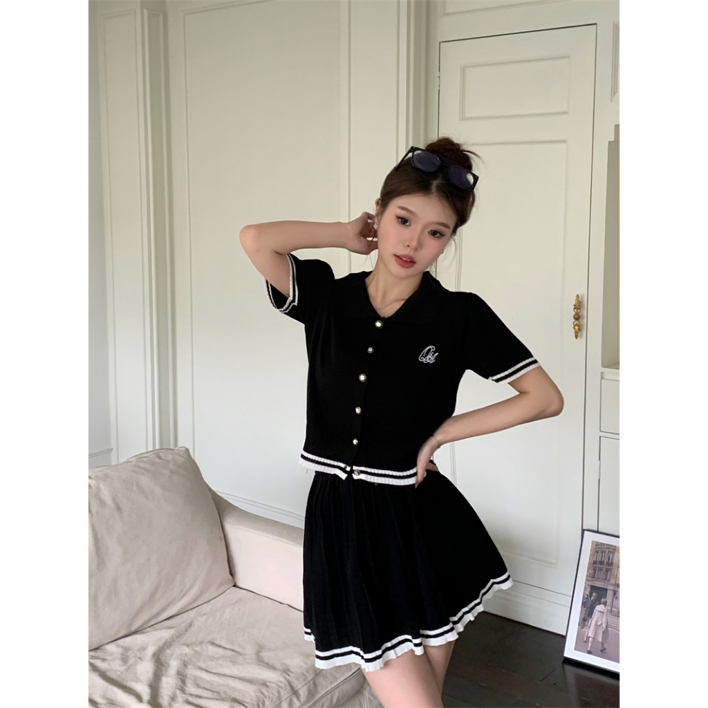 Bộ áo/ chân váy KUMIKUMI dệt kim xếp ly tinh tế thời trang cho nữ