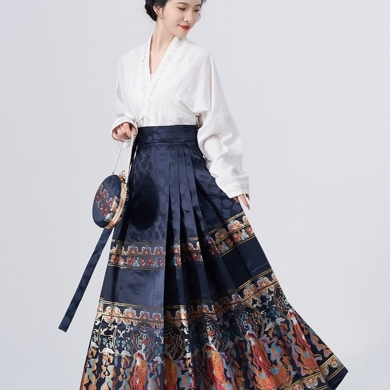 Set Áo Thun Ngắn Tay + Chân Váy Yếm Phong Cách Trung Hoa Mới