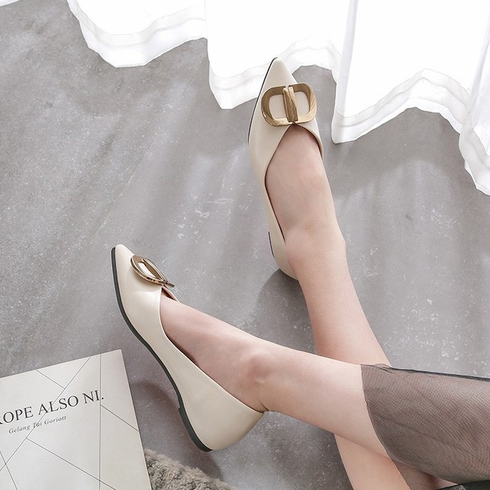 2023 autumns plus size boat shoes size 33-46 flat shoes for woman pointed soft-soled shoes giày công sở thông thường