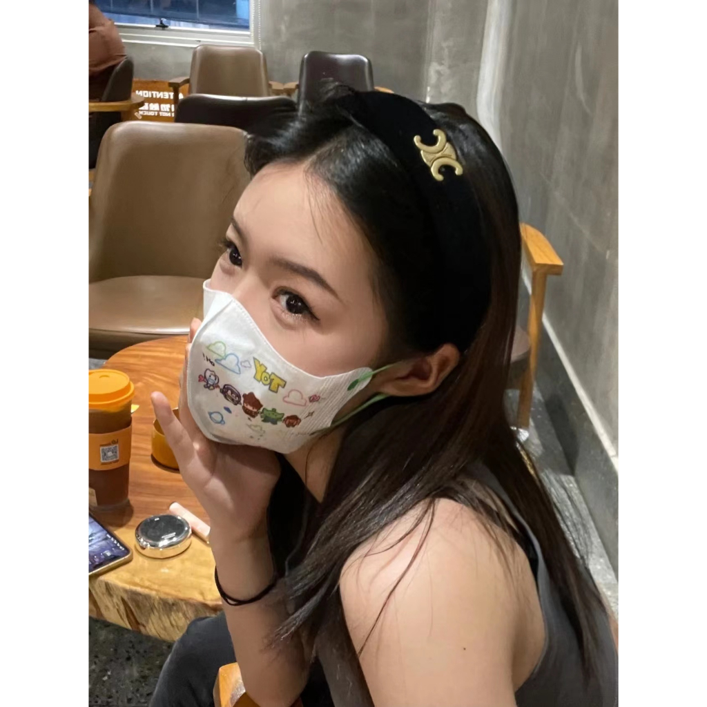 Băng đô nữ bằng đồng nhung với kết thúc bằng vàng