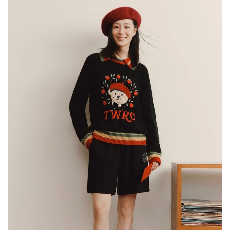 Áo Sweater Dệt Kim Tay Dài Cổ Bẻ Thêu Hình Gấu Lựu Phong Cách Mới 2023 Preppy